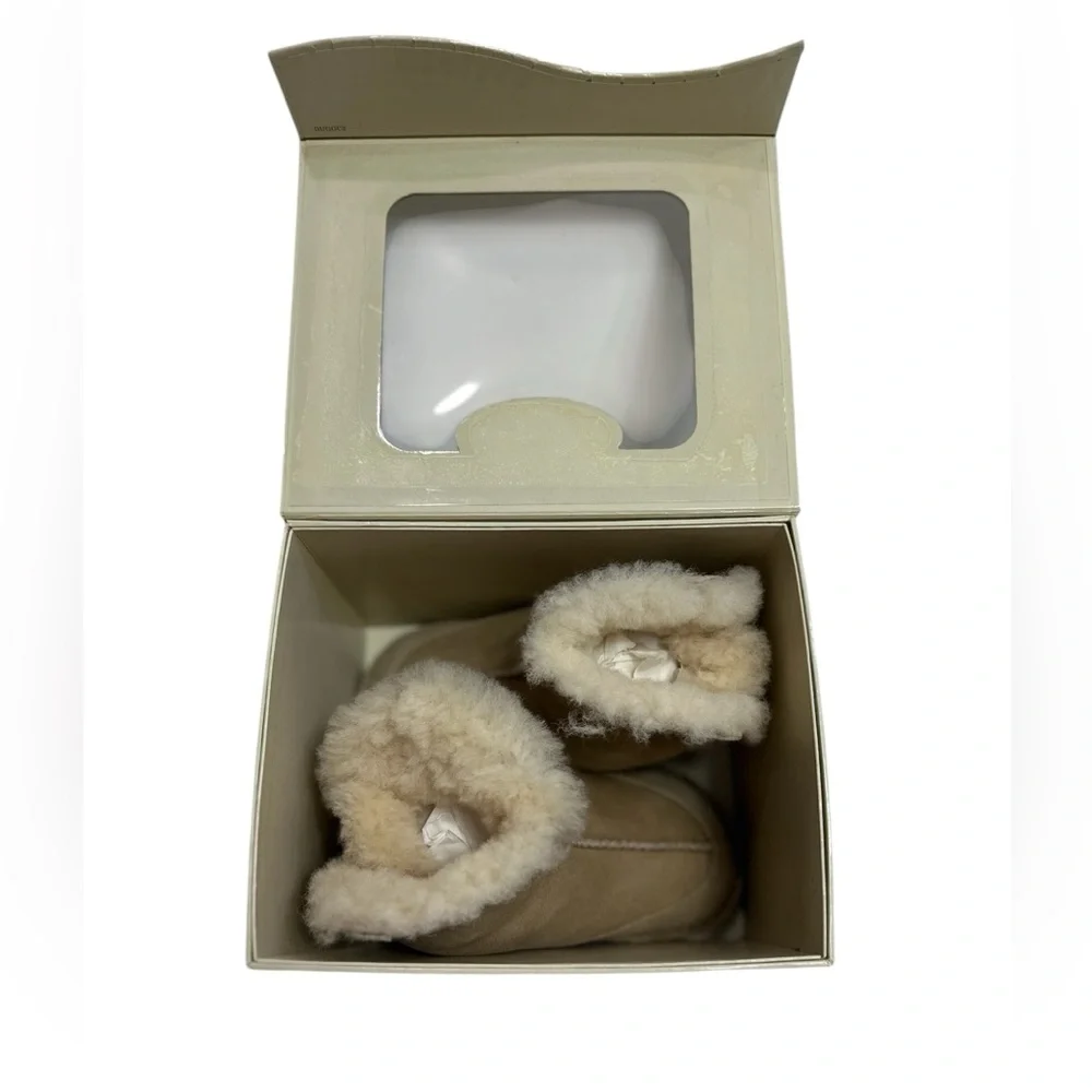 UGG I BOO Shearling Boots‎ INFANTS Size LARGE